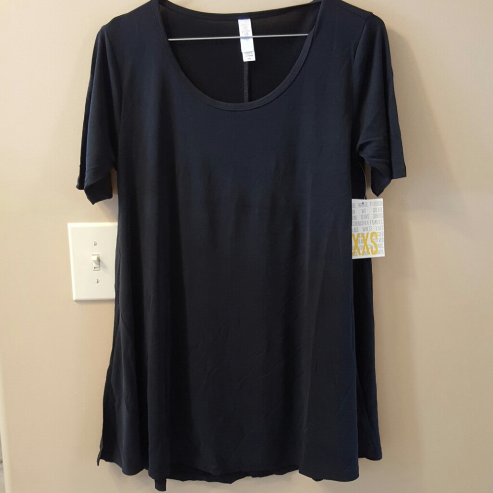 Lularoe Perfect Tee.  NWT.